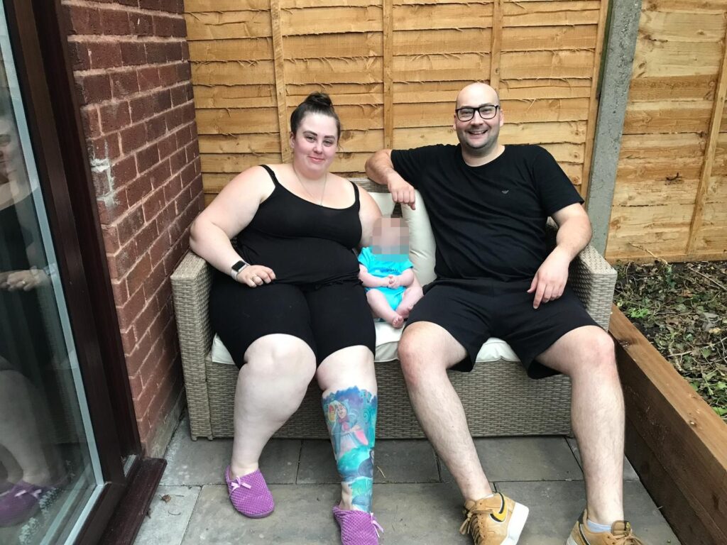 Mum who spent £100 a week on takeaways loses over nine stone without surgery or jabs - now unrecognisable after transforming her lifestyle and health for good.