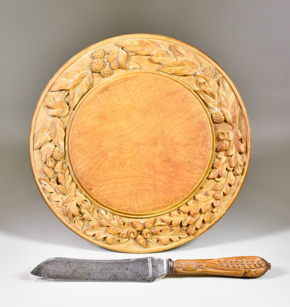 Britain’s largest breadboard collection of over 600 pieces, spanning from the 1700s to the 20th century, is being auctioned following the death of collector Rosslyn Neave.