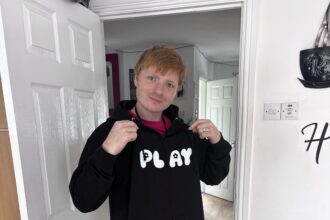 Ed Sheeran lookalike Ty Jones says his three-year-old daughter often mistakes photos of the singer for her dad, with their sweet mix-up going viral in a 5.2 million view video.