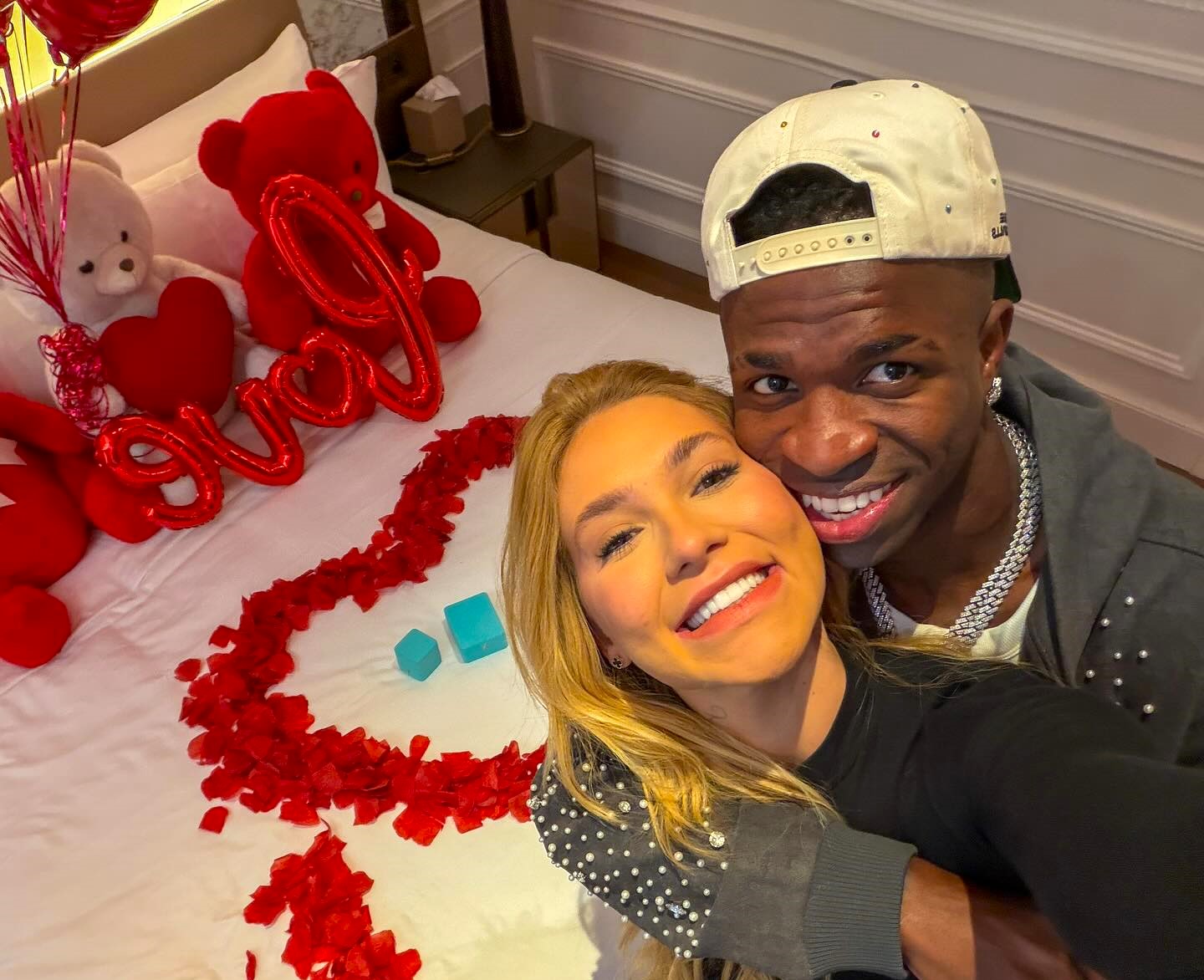 Real Madrid star Vinícius Júnior confirms his romance with influencer Virginia Fonseca after cheating rumours sharing loved up Monaco photos and declaring his apology.