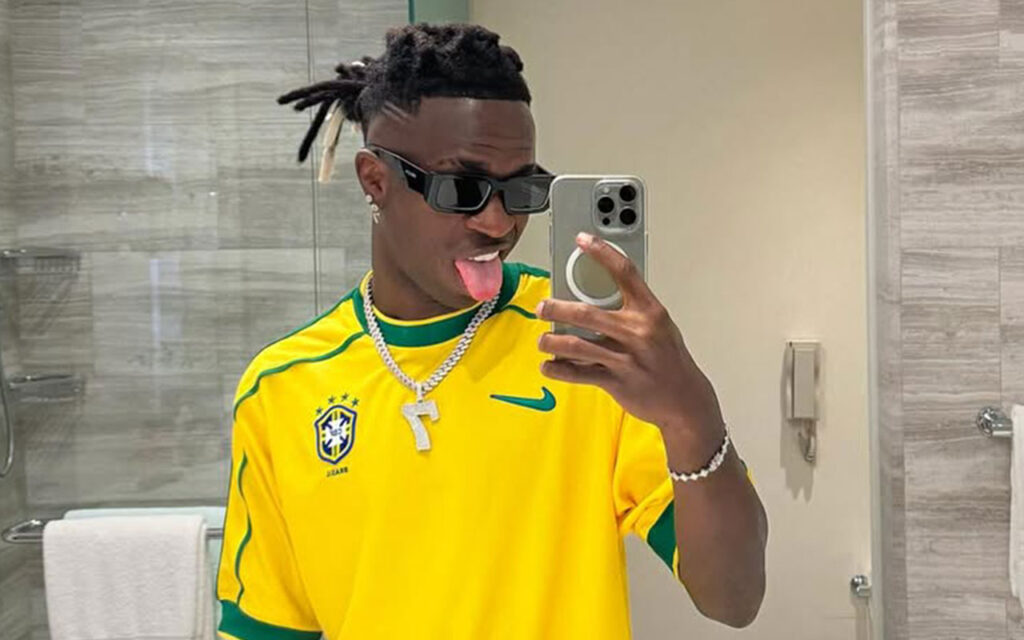 Real Madrid star Vinícius Júnior confirms his romance with influencer Virginia Fonseca after cheating rumours sharing loved up Monaco photos and declaring his apology.