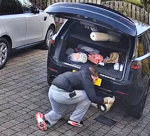 Love Island star Tom Clare showed off his football skills by saving his fiancée Molly Smith’s vase with a perfect touch, joking it was a move Ronaldinho would be proud of.