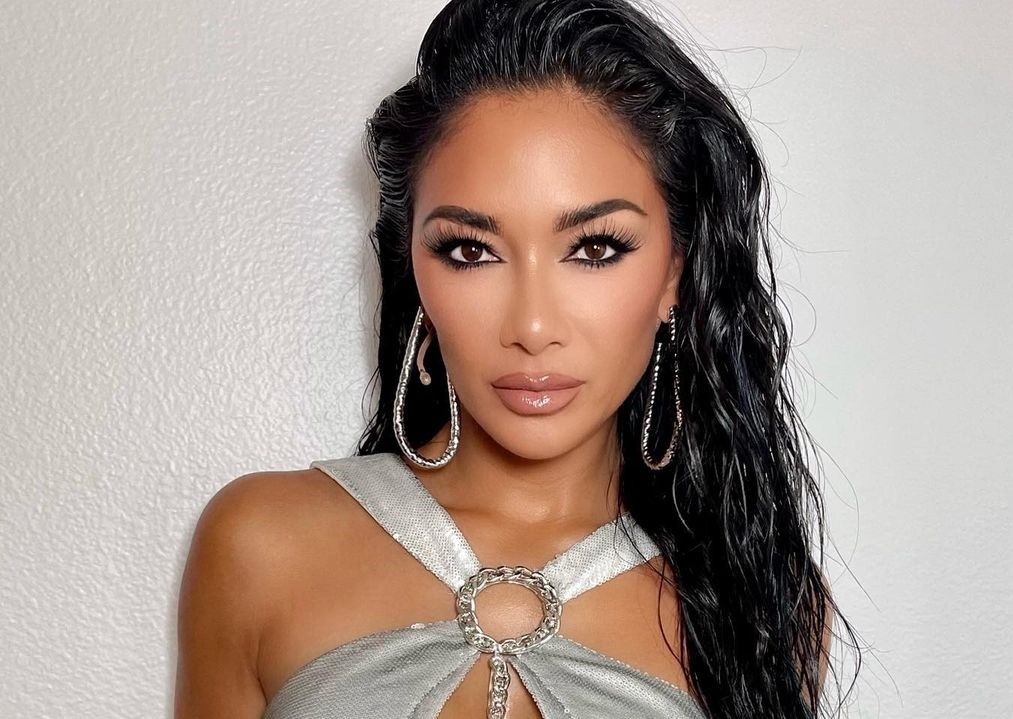 Nicole Scherzinger has faced backlash after fans claimed she arrived an hour late to her £150-a-ticket Royal Albert Hall show, performing in short segments and leaving audiences confused and disappointed.