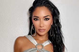 Nicole Scherzinger has faced backlash after fans claimed she arrived an hour late to her £150-a-ticket Royal Albert Hall show, performing in short segments and leaving audiences confused and disappointed.