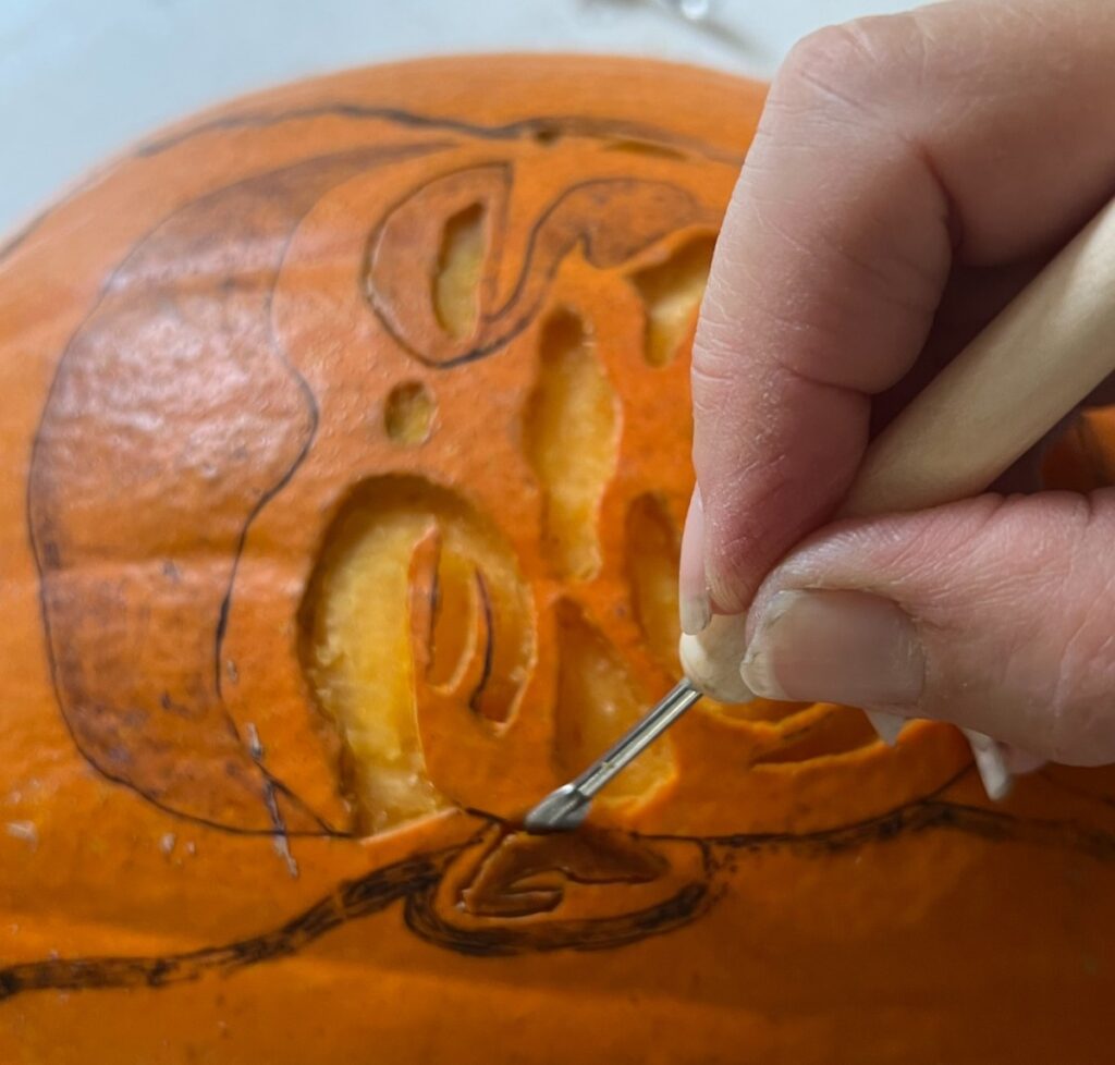 Mum-of-one Alison Goldsmith from Essex made over £500 in a week turning Halloween side hustles into profit, from pumpkin carving to spooky costumes and haunted house decor.