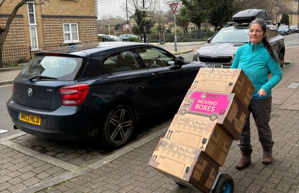 Mum-of-one Alison Goldsmith from Essex made over £500 in a week turning Halloween side hustles into profit, from pumpkin carving to spooky costumes and haunted house decor.