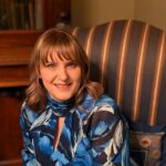 A celebrity psychic revealed eight surprising ways spirits make contact including flickering lights familiar scents animal messengers and songs that play at just the right moment.