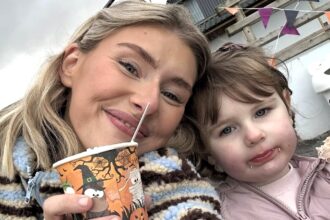 Mum saves big on Christmas by buying second hand toys on Vinted scooping bargain Disney dolls and vintage finds while stretching her budget further and inspiring others to shop preloved.