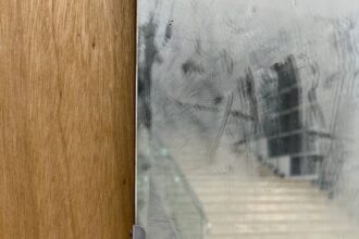 A cleaner accidentally ruined artist Chen Sung-chih’s mirror artwork at Taiwan’s Keelung Museum of Art after mistaking its dusty surface for dirt and wiping it clean.