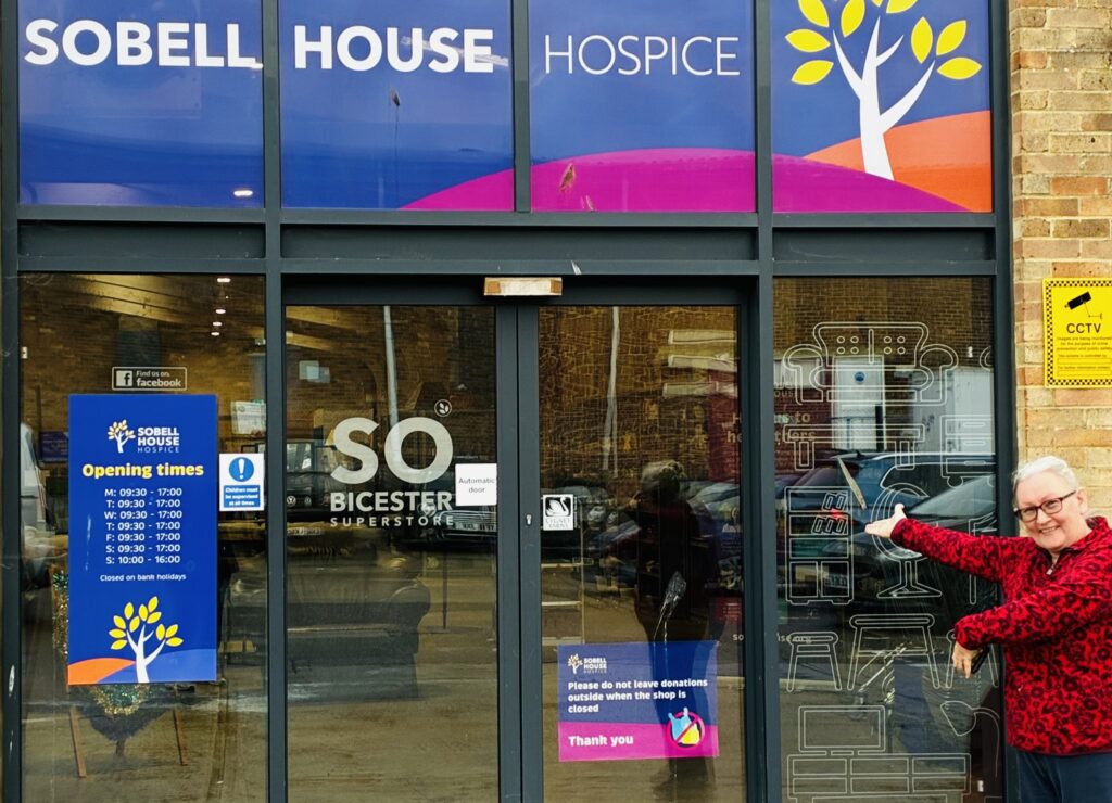 A charity shop worker was stunned when a vintage doll sold for hospice funds took a 5,000-mile detour to America before finally reaching its new home in Italy.