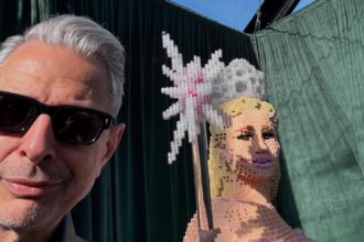 Jeff Goldblum reveals he’s given up meat and poultry after filming Wicked alongside Ariana Grande and Cynthia Erivo, saying the role inspired him to live more compassionately.