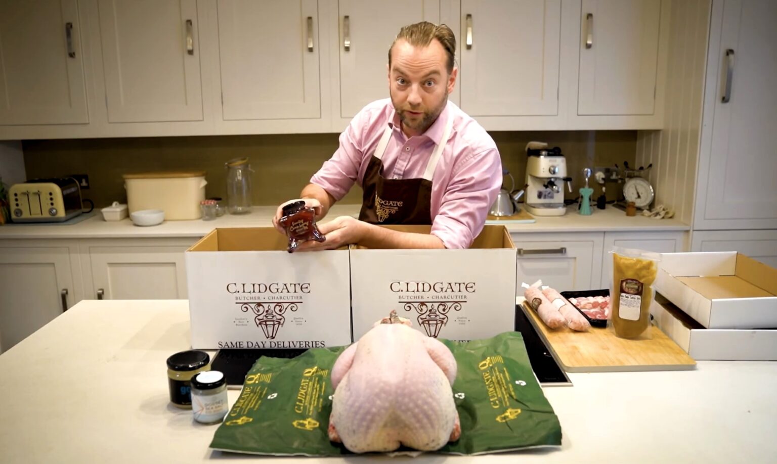 London butcher sells UK’s most expensive turkey for £381.55. The free-range Woodland Bronze bird, raised on nettles and oats, promises premium flavour and texture.