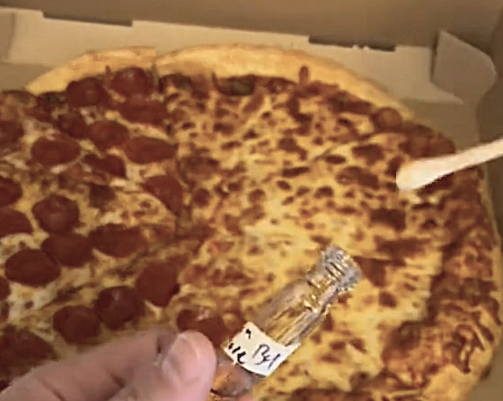 A microbiologist’s pizza experiment shocks TikTok after revealing high bacteria on fresh pepperoni slices. Day-old pizza showed less growth, leaving viewers baffled but unfazed.