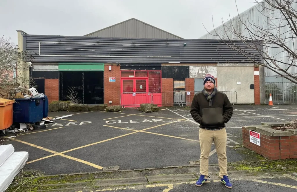 Only Fools and Horses superfan Jason Allen travels over 3000 miles across the UK visiting iconic filming locations spending 1500 pounds as he celebrates his love for the classic sitcom.