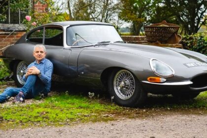 Rowan Atkinson’s iconic Jaguar E-Type from Netflix’s Man vs Bee sold for £78,750 after being restored, combining classic British heritage with TV fame.