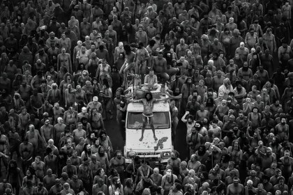 AAP Magazine celebrates global street photography with Savadmon Avalachamveettil winning top prize for MahaKumbh capturing the vibrancy of the world’s largest pilgrimage gathering.