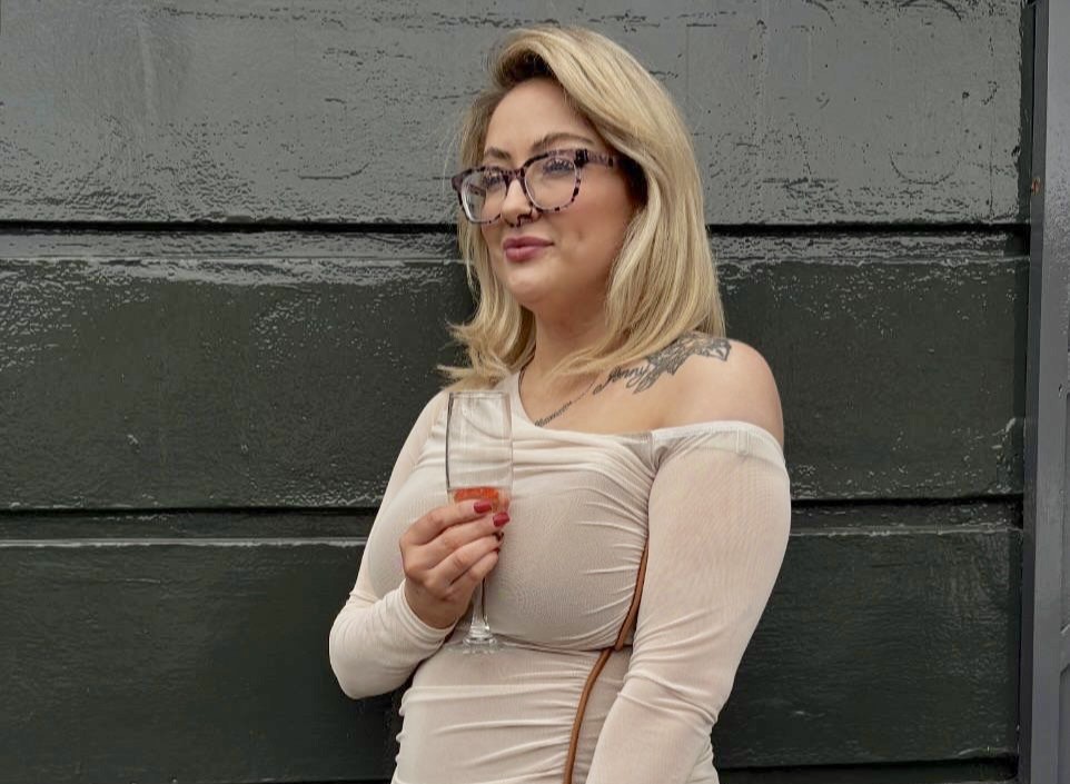 A savvy mum saved nearly £250 for Christmas without realising by collecting loose change in a tin for six months - her simple cash saving hack has gone viral online.