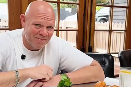 Celebrity chef Tom Kerridge has sparked outrage over his £292 Sunday roast at The Hand of Flowers - with diners slamming the treacle-cured beef feast as “ludicrous.”