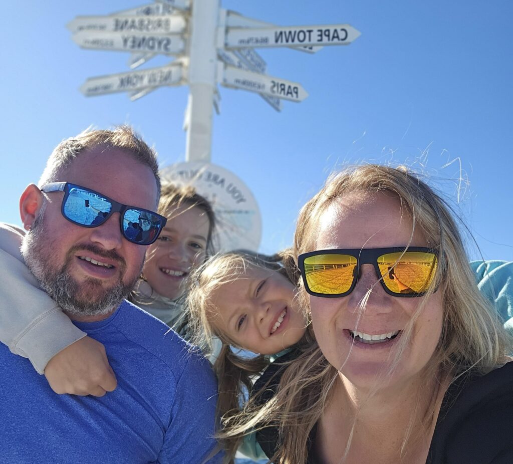 UK couple ditch hamster wheel life to world school their daughters travelling full time across the globe and discovering cheaper living happier days and freedom as a family.