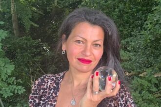 Celebrity psychic Inbaal Honigman predicts 2026 will bring a property market shift favouring first-time buyers with affordable countryside homes while city centres decline.