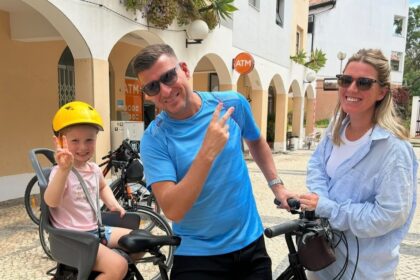 Family on a year long adventure swaps UK Christmas chaos for Sydney sunshine choosing beach days and experiences over presents while travelling the world together.