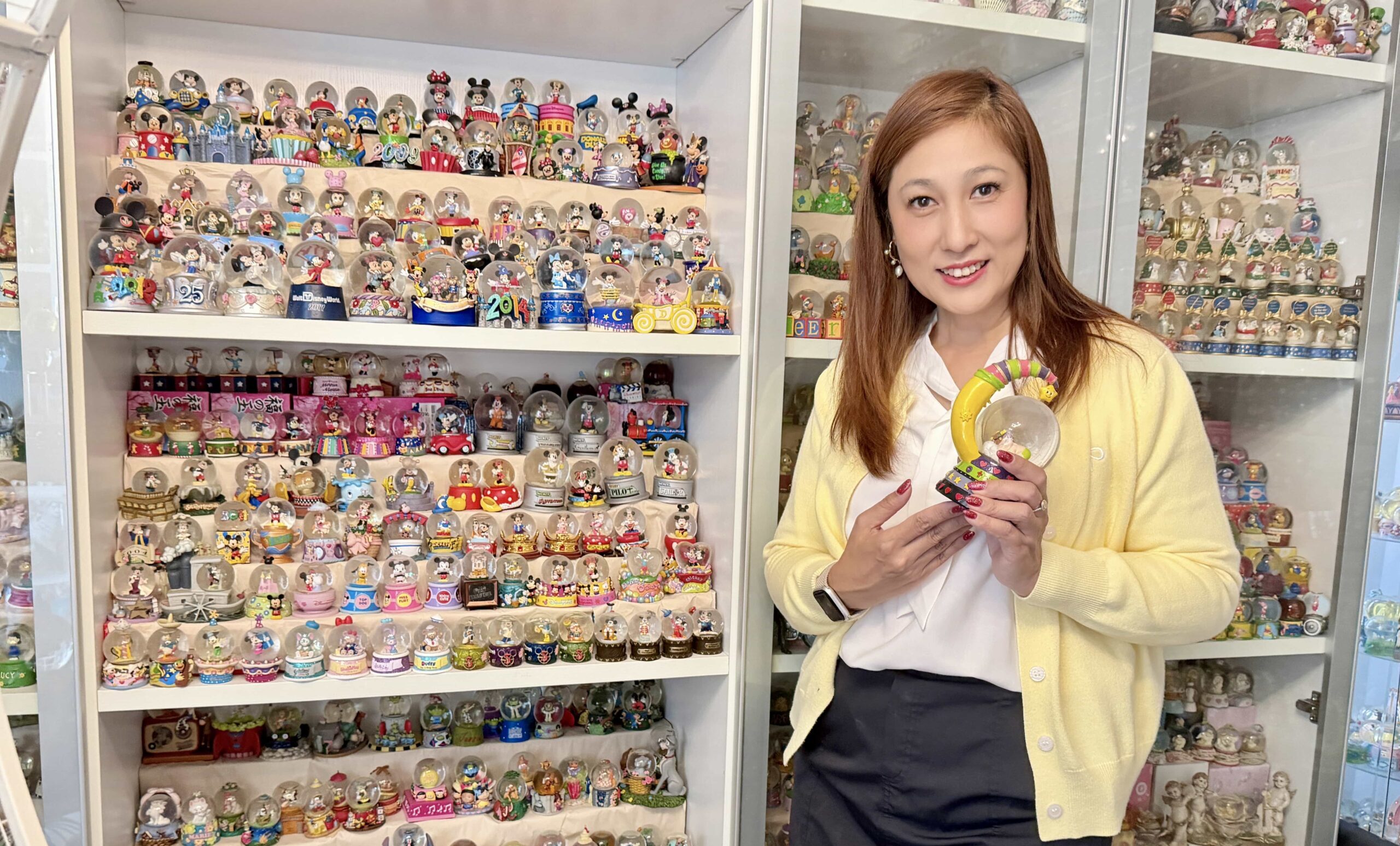 A Guinness record holder is selling her 4500 snow globes worth £130000 as Wendy Suen embraces minimalism hoping a passionate buyer will turn her treasured collection into a public museum.