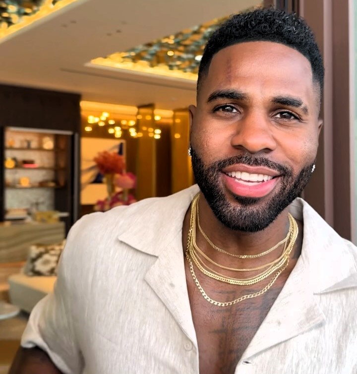 Jason Derulo shocks fans by installing a £165000 grass gorilla at his LA home as the giant 15 foot artwork goes viral drawing mixed reactions over the singer’s bold and extravagant purchase.