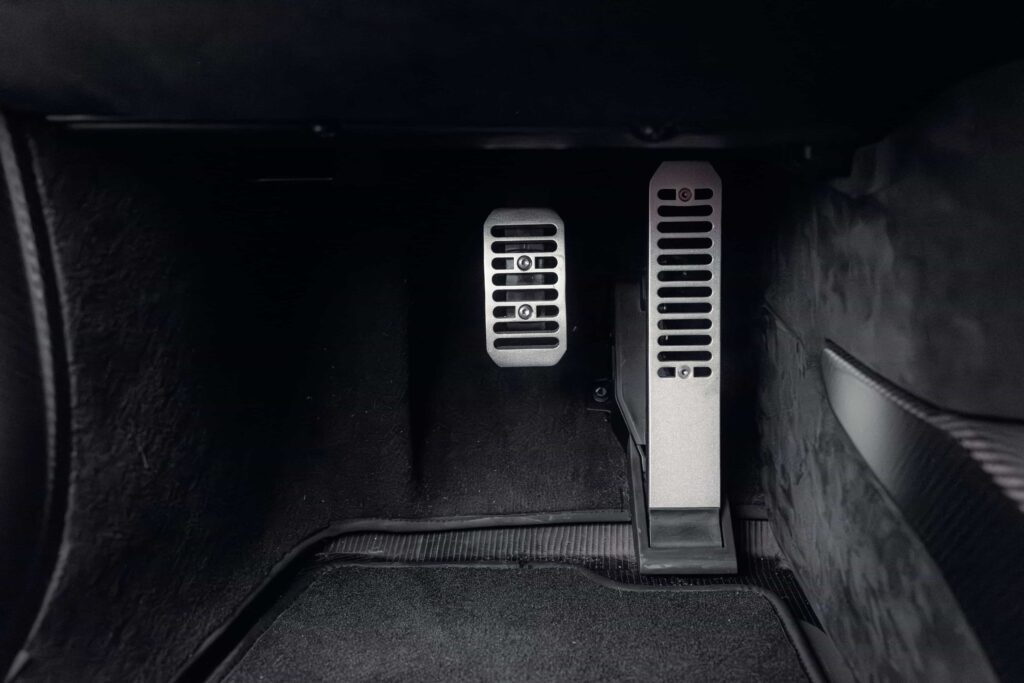 A pristine 2019 McLaren Senna with just 60 miles on the clock is up for £830,000, offering 789 horsepower, 208 mph performance and ultra rare low mileage collector appeal.