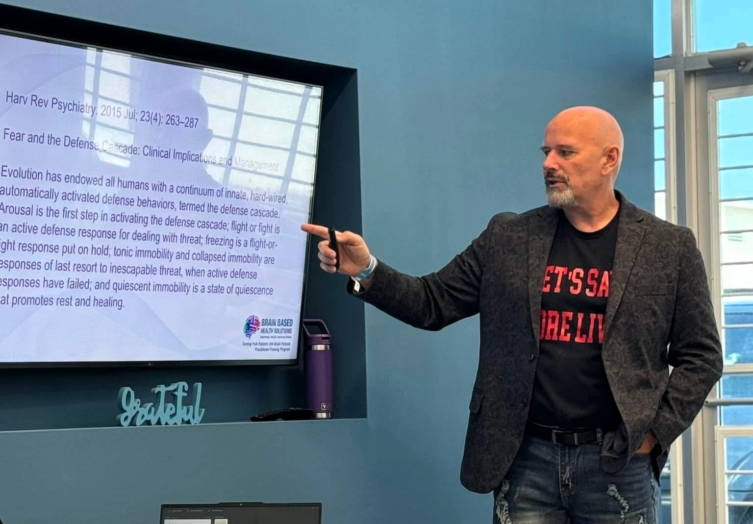 A neurologist warns diet soda could raise dementia risk by 290% and stroke by 300% citing long term studies and urging people to switch to water or tea to protect brain health.