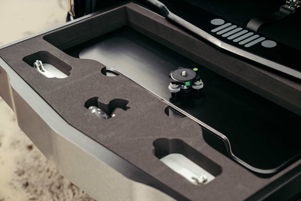 A one off £35,000 Jeep Avenger Stargazer concept features a roof mounted telescope, stargazing gear and cosmic themed design to help Brits explore the night sky and cut light pollution.