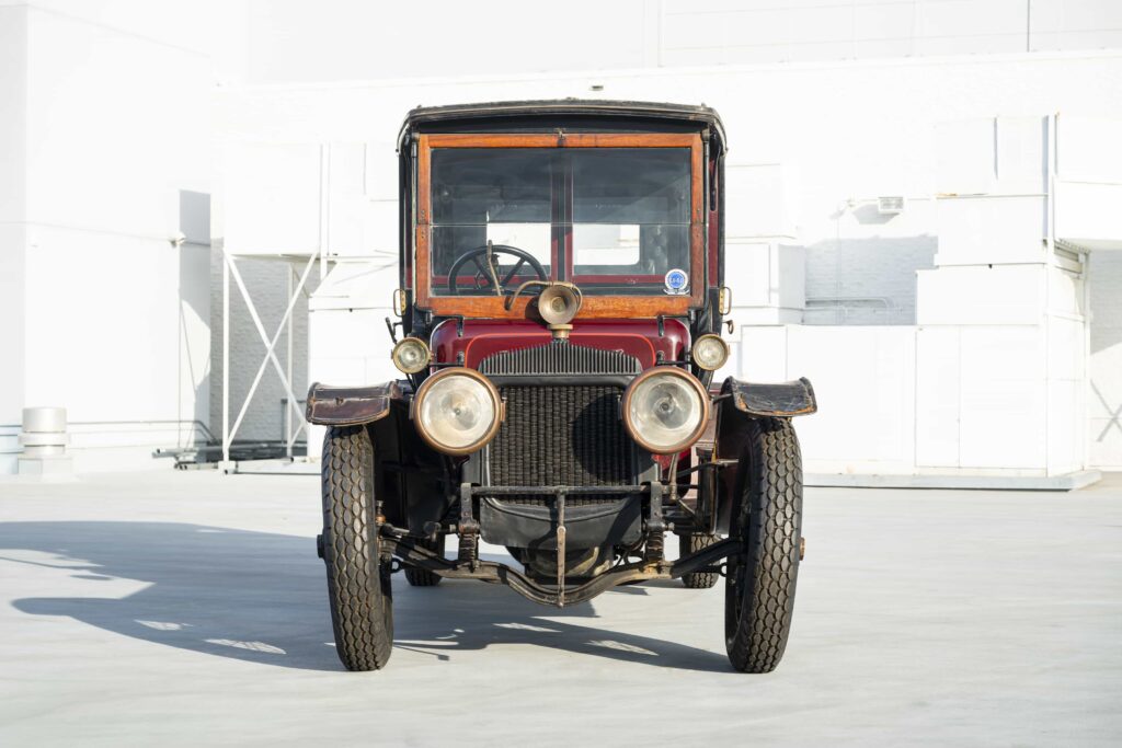 A rare 115 year old Daimler once driven by King George V for 14 years is heading to auction for £335,000 after covering 177,000 miles and crossing from royal duty to the US.