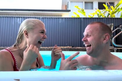 Two deaf friends communicate offline in pool without cochlear implants - viral video with 4.7m views shows Cassandra and Dylan using lip reading and gestures.