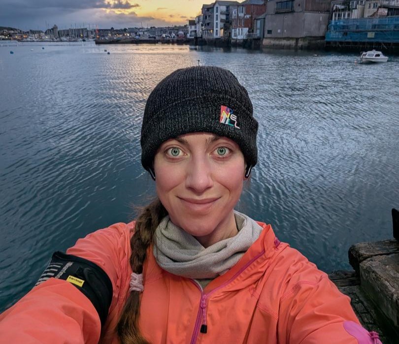 Power lines arc with bright flashes during Storm Goretti in Falmouth - witness watches dangerous electrical discharge for hour. 40,000 homes without power.