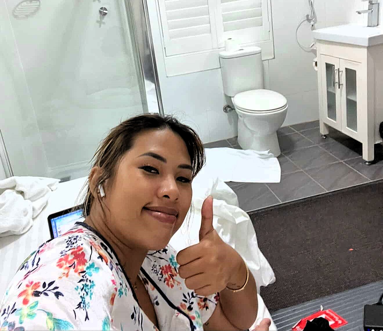 Horrified traveller's budget hotel stay goes viral after filming tiny bed squeezed inches from toilet and shower at Airport Hotel Sydney. Libni Fortuna paid £55.