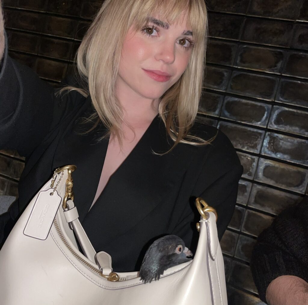 Woman carries pet pigeon Pidge in handbag and feels like proud mum when spotted. Abby Jardine, 28, takes her feathered friend on errands, to meet friends and parks.