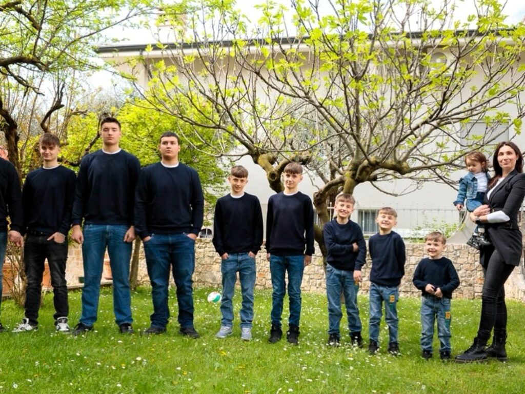 Glam mum of nine spends £90 on food per day but reveals secret to staying trim. Vesna exercises three times weekly, avoids fast food and eats fresh fruit and veg.