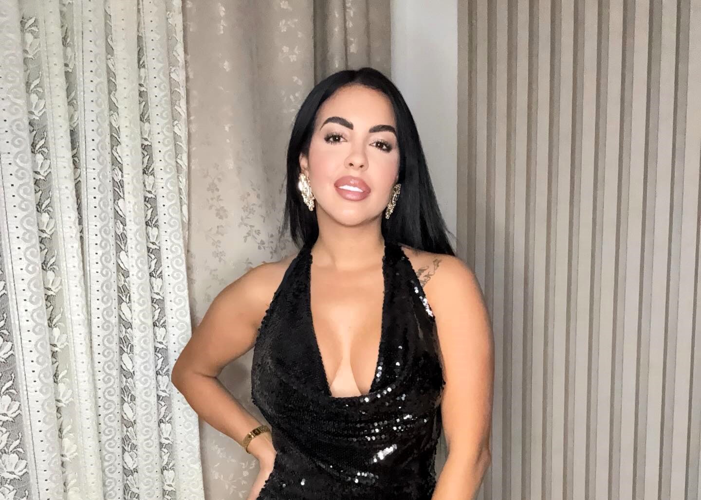 Single mum of three stuns TikTok after being mistaken for Georgina Rodríguez, gaining 80,000 followers in a month as fans joke she looks more like her than the real WAG