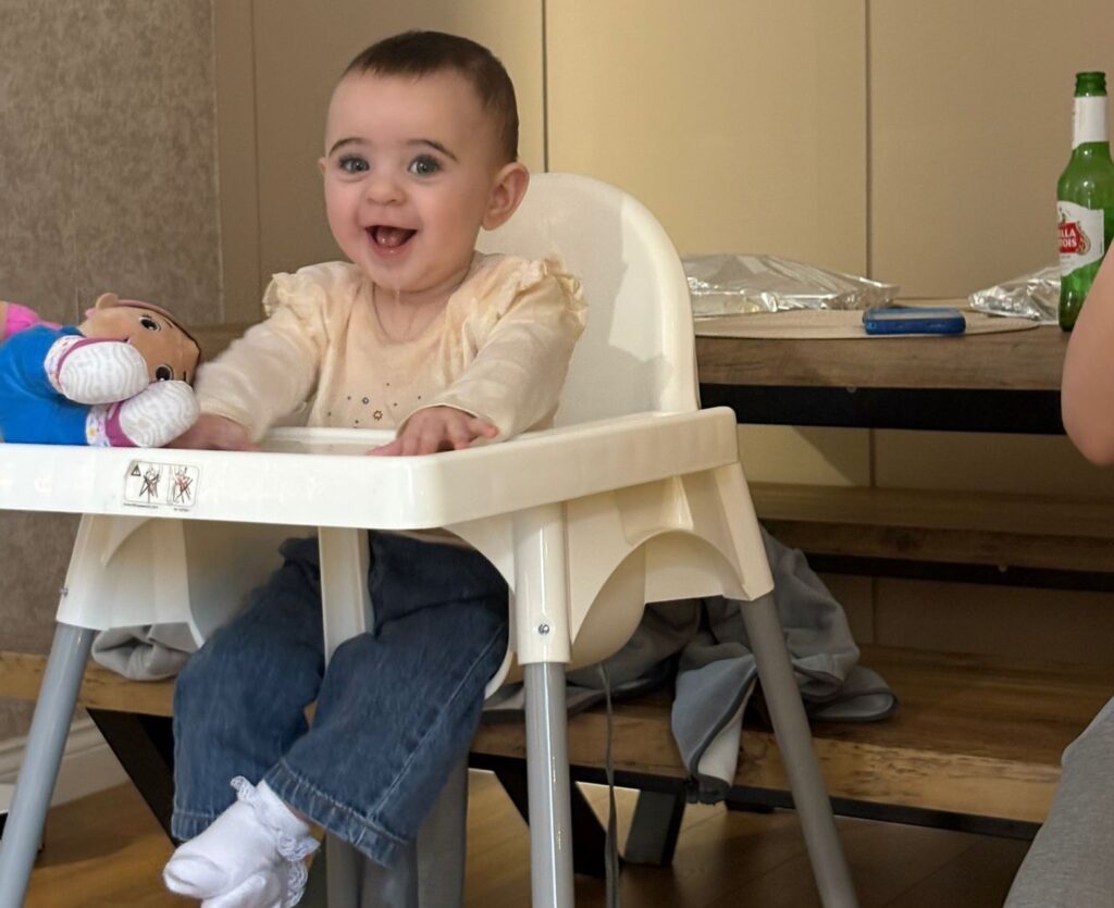 Woman went to hospital with suspected appendicitis and gave birth 45 minutes later. Demi-Lee Sefton, 21, had no idea she was expecting until she went into labour.