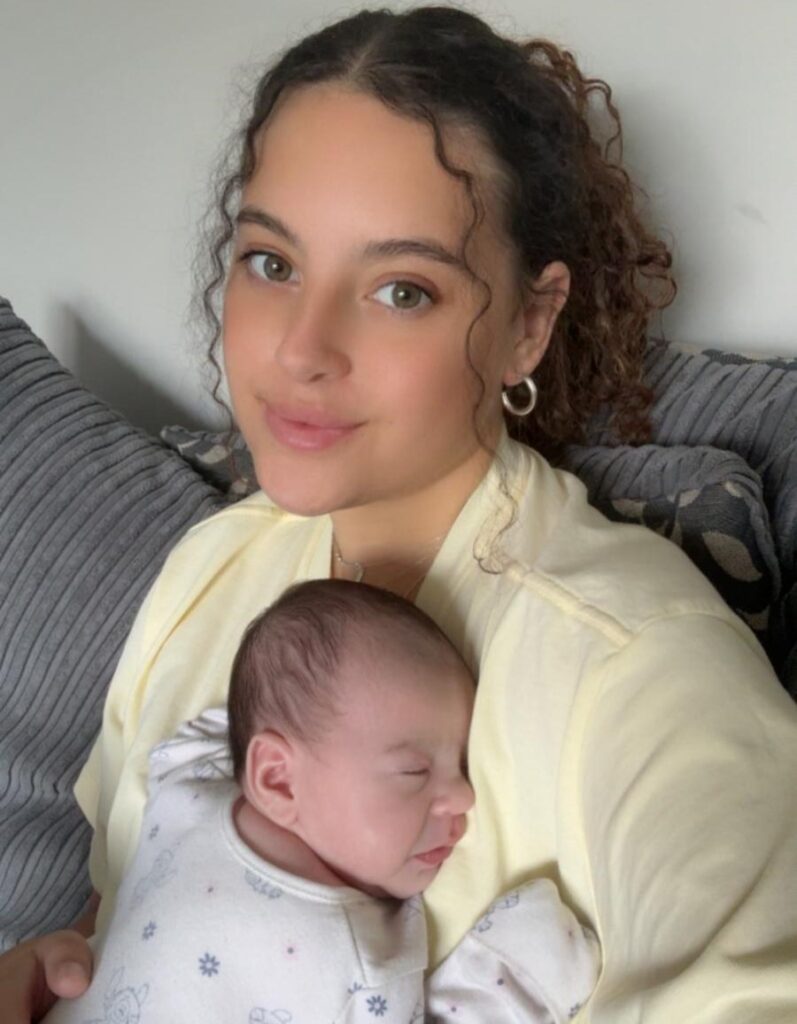 Woman went to hospital with suspected appendicitis and gave birth 45 minutes later. Demi-Lee Sefton, 21, had no idea she was expecting until she went into labour.