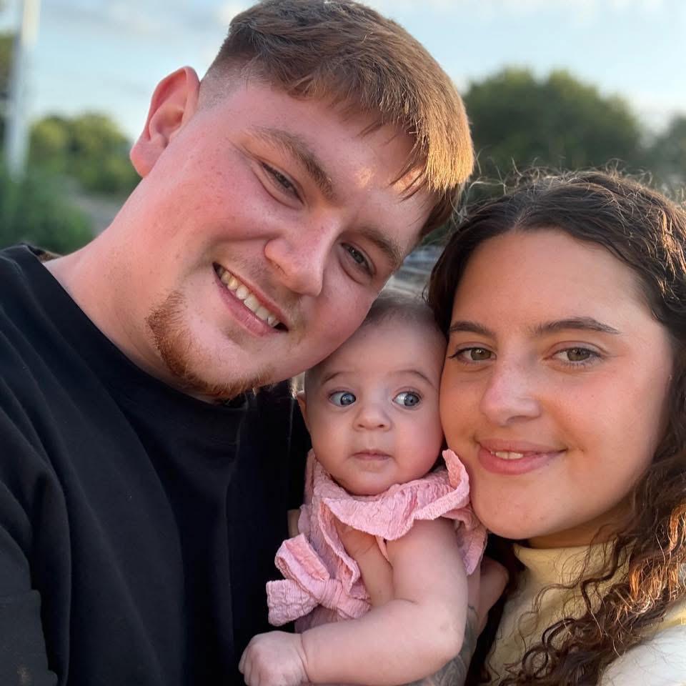 Woman went to hospital with suspected appendicitis and gave birth 45 minutes later. Demi-Lee Sefton, 21, had no idea she was expecting until she went into labour.