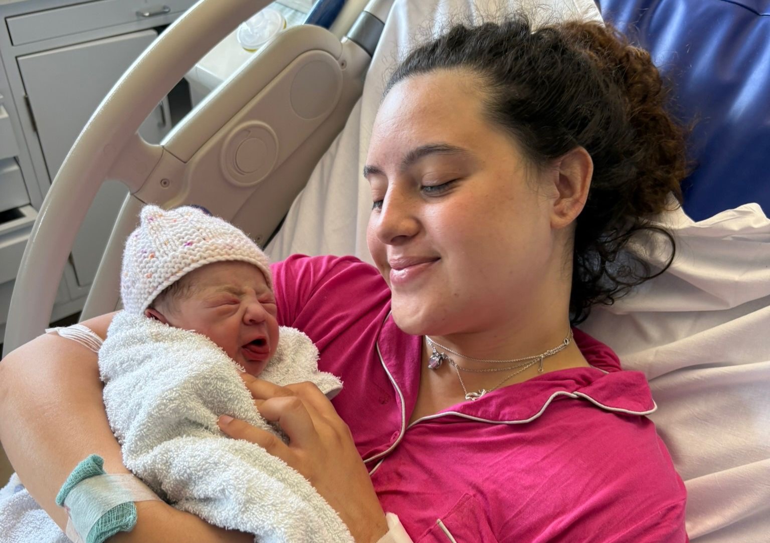 Woman went to hospital with suspected appendicitis and gave birth 45 minutes later. Demi-Lee Sefton, 21, had no idea she was expecting until she went into labour.