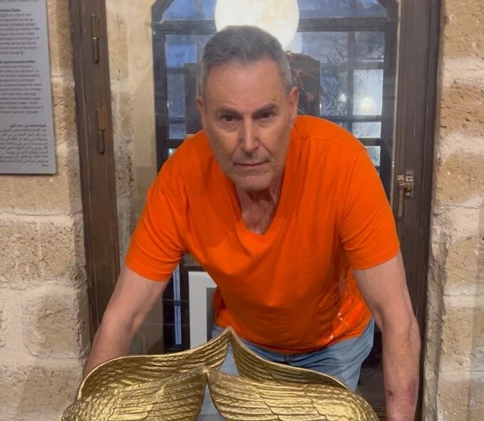 Uri Geller claims he can solve the Greenland crisis by offering his mystical Scottish island to Donald Trump as a US base, citing supernatural powers and puffin protectio