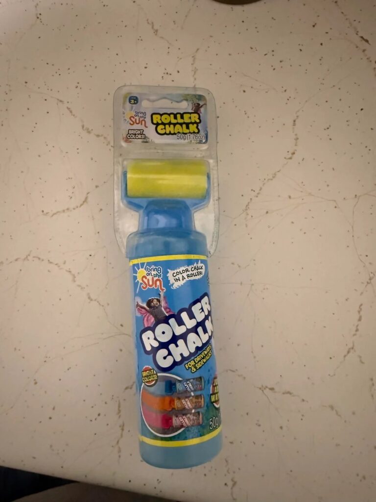 Toddler accidentally turned orange cat blue with chalk paint roller in morning chaos, leaving desperate parent seeking Reddit advice after baths and brushing failed to restore original colour.