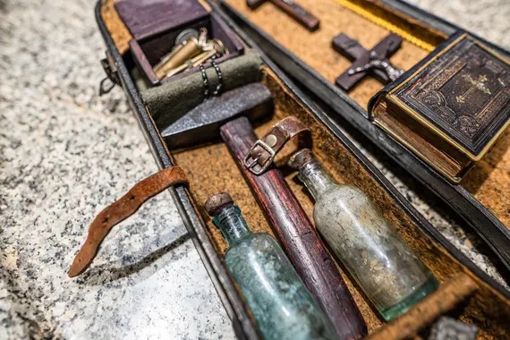 Vampire hunting kit complete with stakes, crosses and holy water found in violin case at Polish museum - 1950s Polish origin makes it unique as most were German-made.