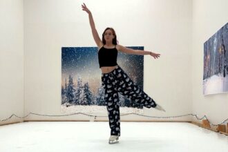 A woman has amazed millions after building a full-size ice rink inside her garage in just an hour, giving her family a way to skate when rinks were shut