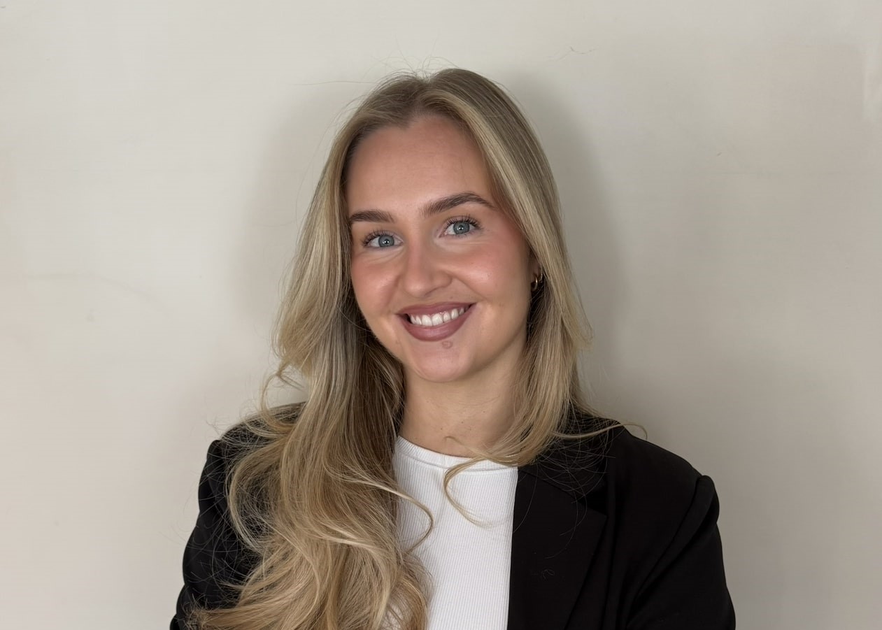 Frugal influencer who earns £20k a year reveals three unhinged saving hacks that helped her stash £100,000, from flipping clothes on Vinted to strict spending pots