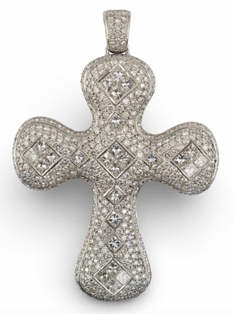 Ancient rings older than St Valentine, including Roman and Egyptian treasures up to 3,300 years old, are set to fetch over £3,000 at a London auction for Valentine’s Day.