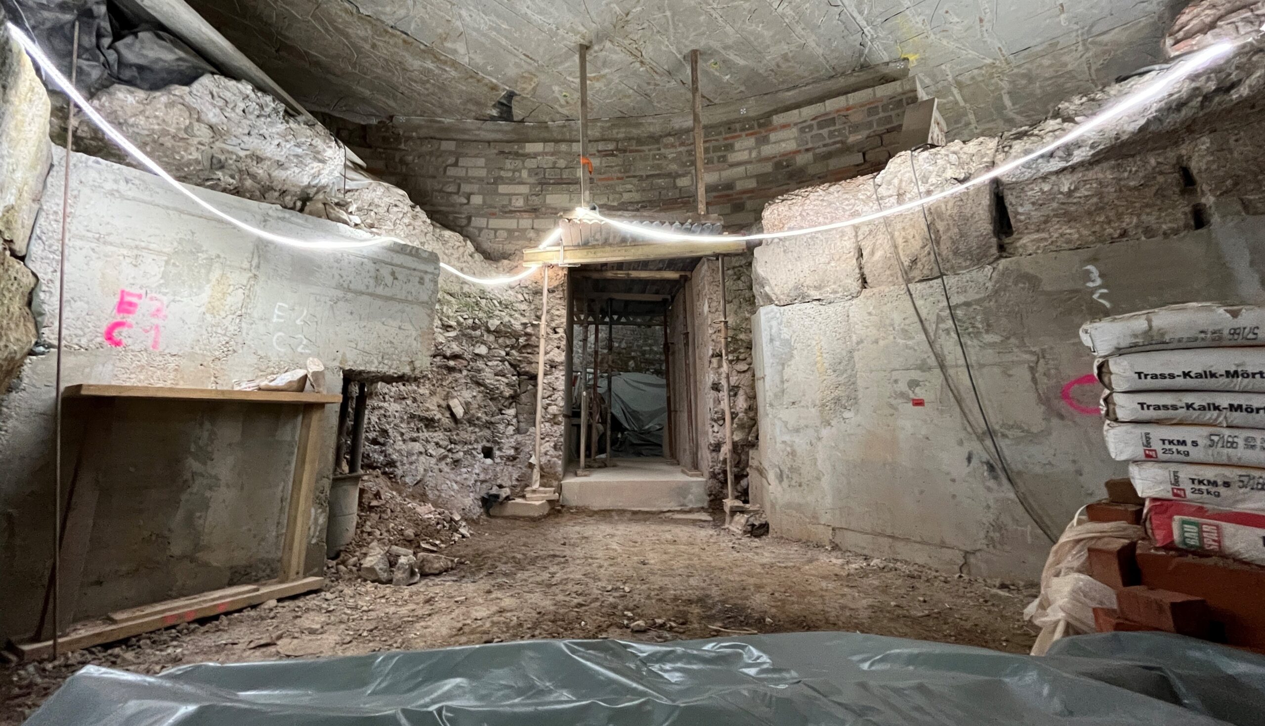 Archaeologists uncovered a Roman staircase, rare household altar and vast fourth century basilica foundations during construction of Cologne’s LVR Jewish Museum