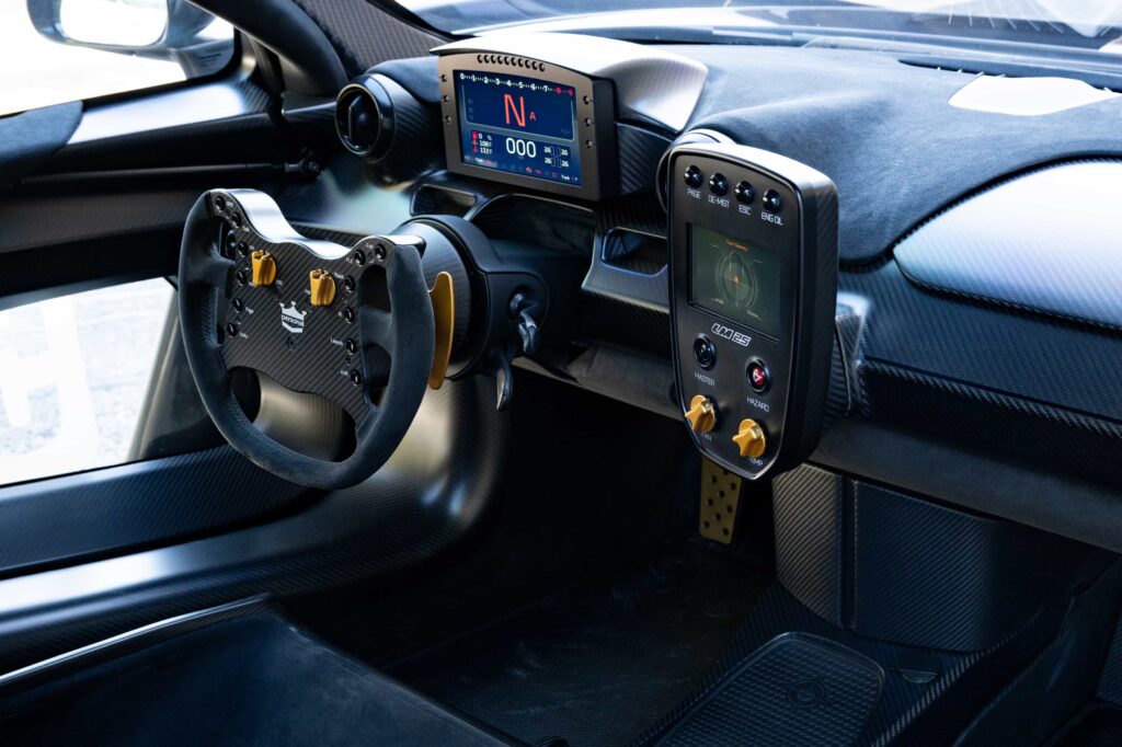 A one of one 2020 McLaren Senna GTR LM 25 by Lanzante with 814bhp and a 211mph top speed is heading to auction, expected to fetch £1.85m.