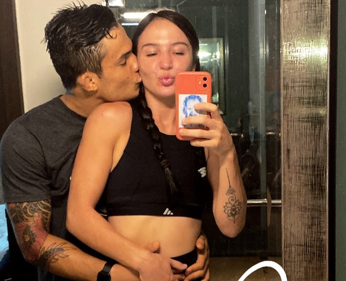 Couple met in Thailand unable to speak each other's language, used Google Translate to fall in love, then survived three years and 10,000 miles apart before reuniting.